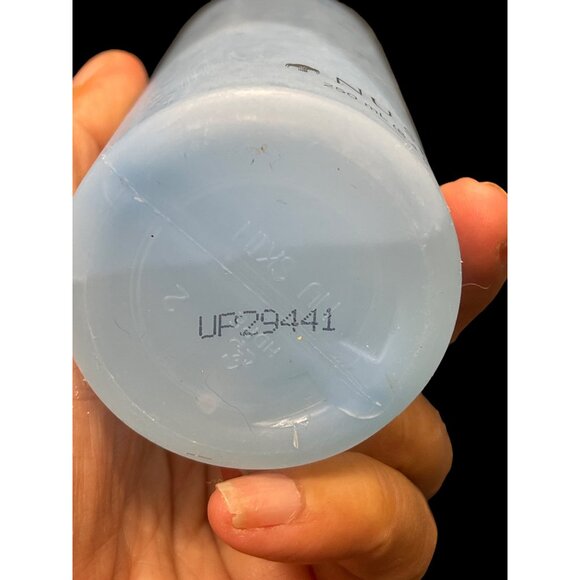 Like new Nu Skin Stronghold Hairspray Alcohol Free 250ml 8.4 fl. Oz. Opened - Picture 3 of 4